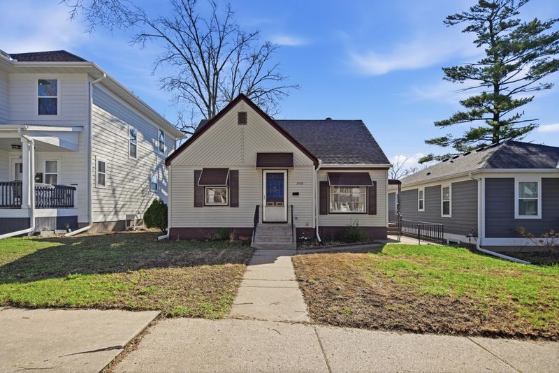 2022 Sheridan Ave N, Minneapolis, MN 55411