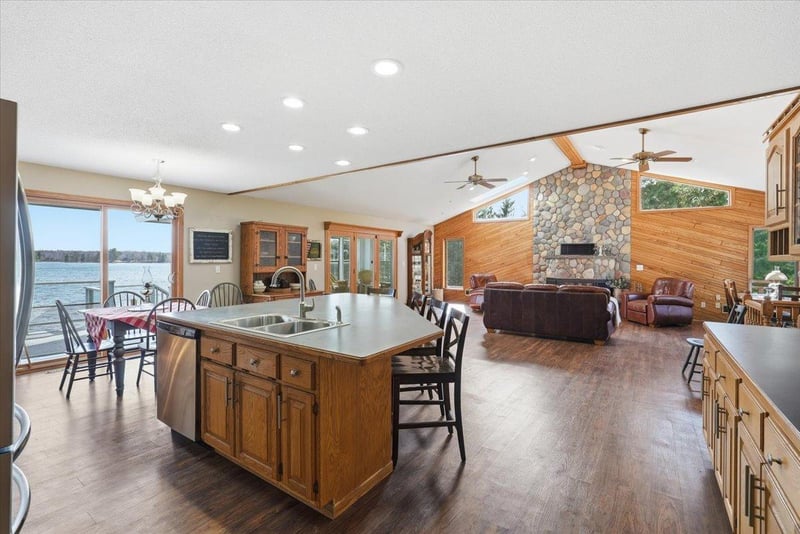 4179 Green Trl, Webster, WI 54893