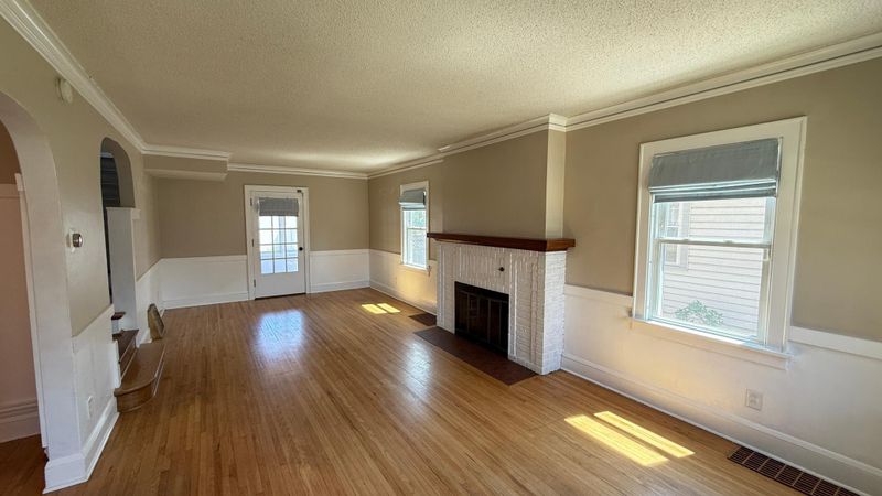 141 6th Ave S, South Saint Paul, MN 55075