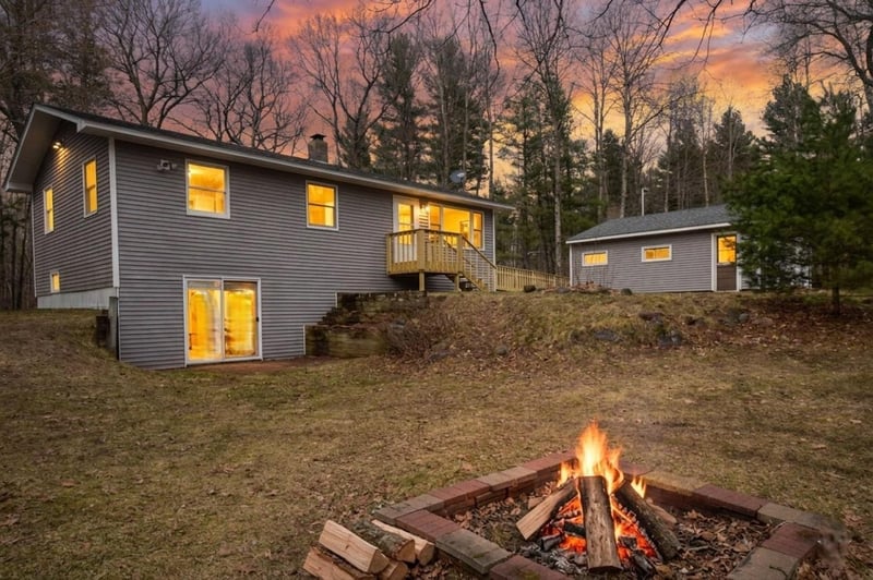 6502 Burnikel Rd, Siren, WI 54872