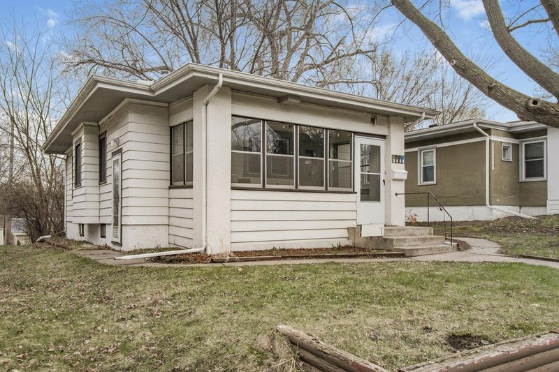 3438 Knox Ave N, Minneapolis, MN 55412