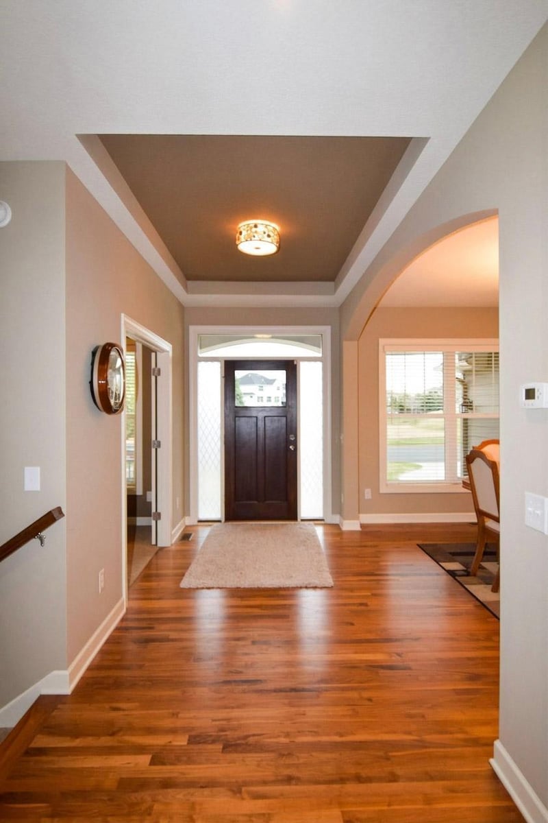 359 Riverside Cir, Anoka, MN 55303