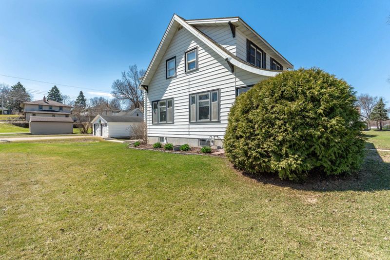 324 E Vasa Ave, Fergus Falls, MN 56537