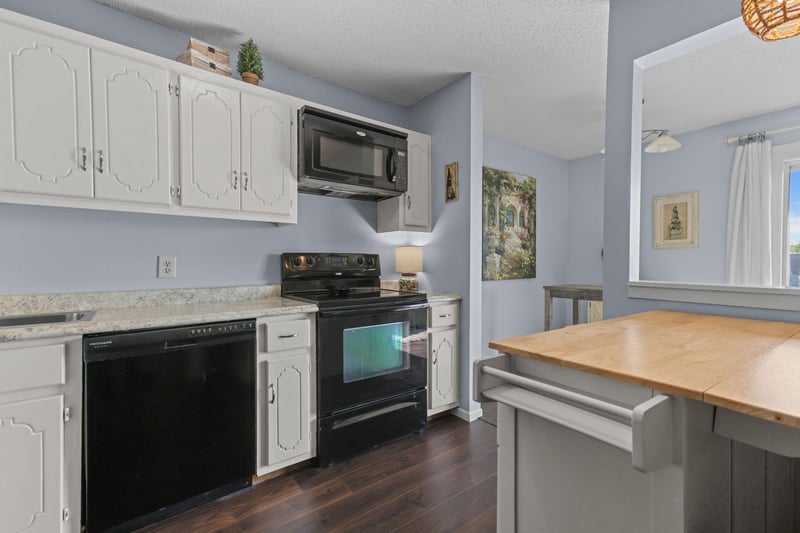 4455 Westdel Rd, Farmington, MN 55024