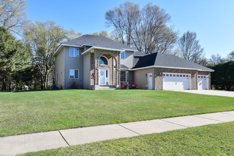 1903 25th St S, Saint Cloud, MN 56301
