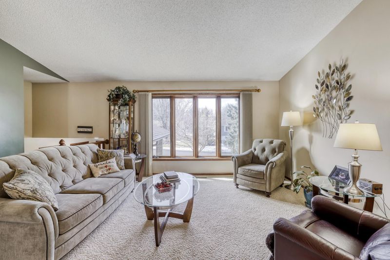 10185 Upper 178th St W, Lakeville, MN 55044