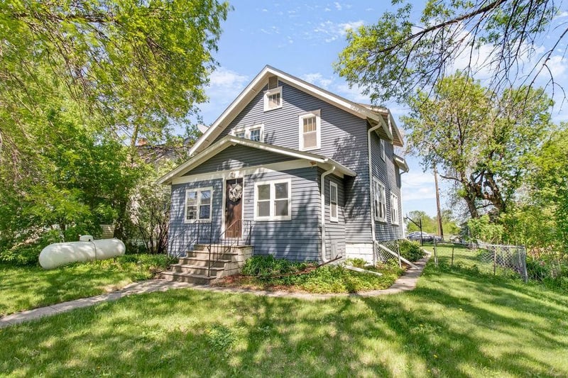 114 1st St, Wolverton, MN 56594