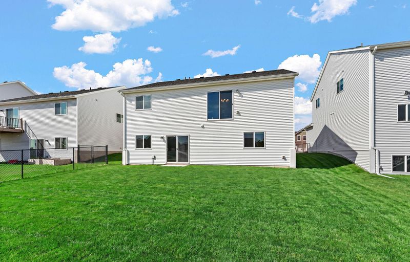 6815 91st St S, Cottage Grove, MN 55016