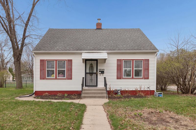 5649 Colfax Ave N, Brooklyn Center, MN 55430