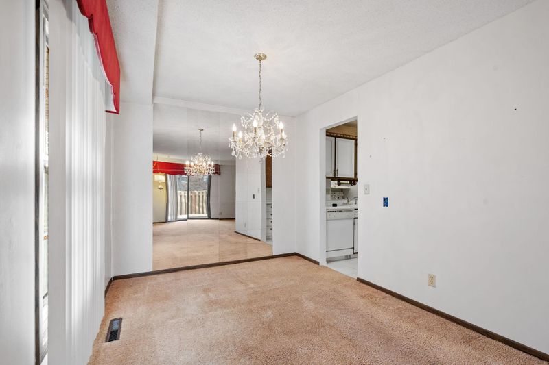 2409 Unity Ave N, Golden Valley, MN 55422