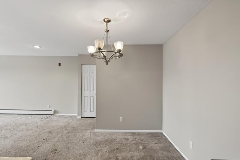 2690 Oxford St N #239, Roseville, MN 55113