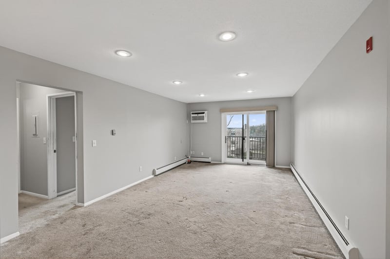 2690 Oxford St N #239, Roseville, MN 55113