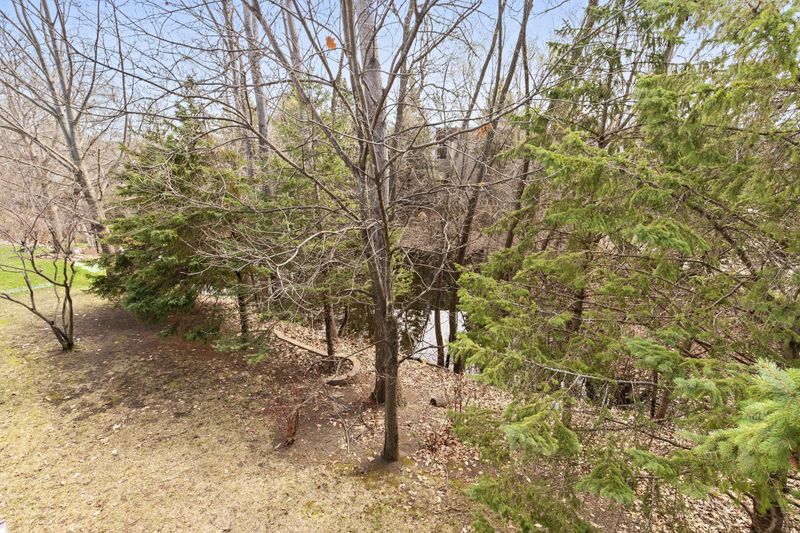 204 Heritage Ln, Circle Pines, MN 55014