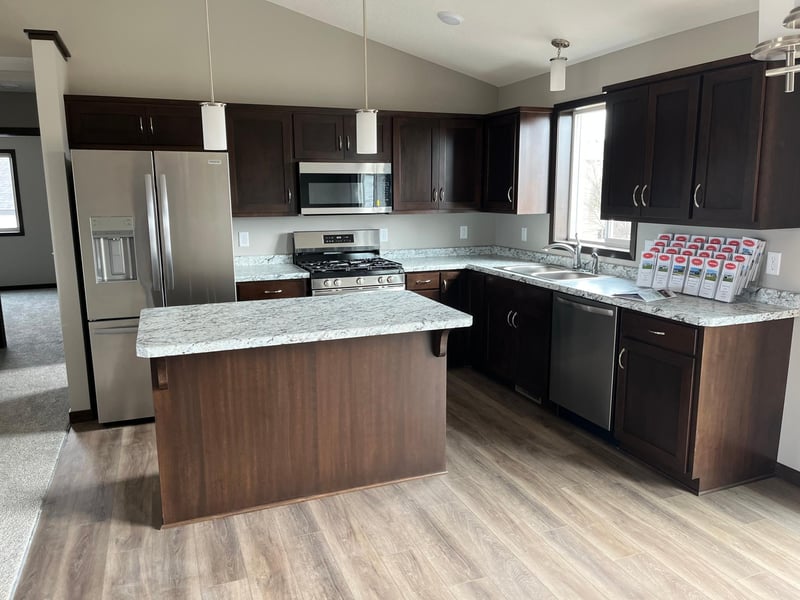 22842 Topaz St, Saint Augusta, MN 56301