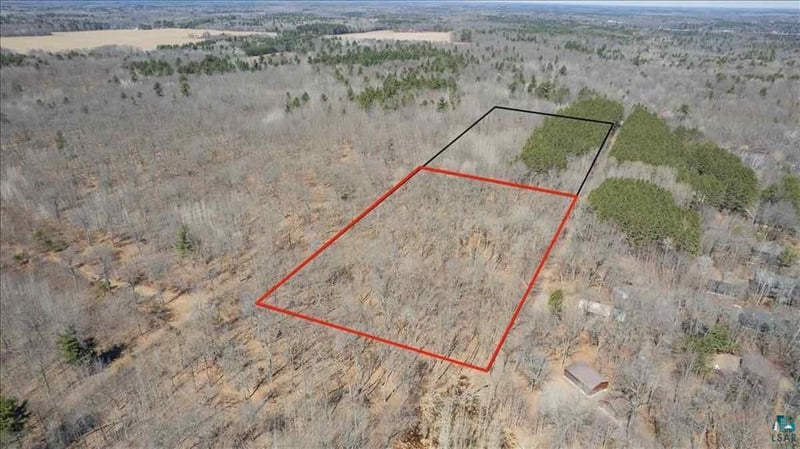 27xx Hill Rd, Spooner, WI 54801