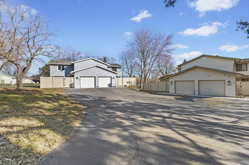 3295 67th St E, Inver Grove Heights, MN 55076