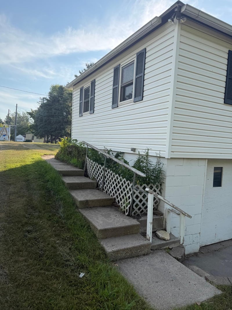 104 Atlantic Ave S, Herman, MN 56248