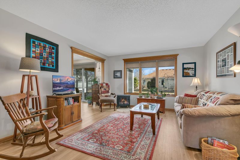 964 Willow Grove Cir, Waite Park, MN 56387