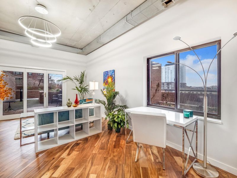 20 2nd St NE #P402, Minneapolis, MN 55413