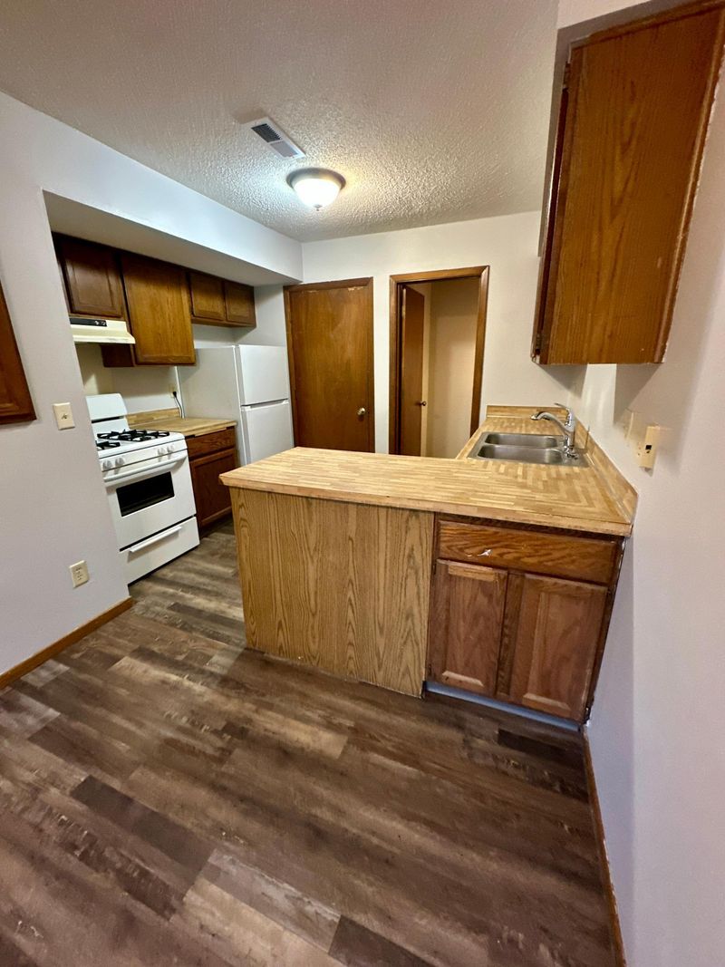 4725 Lund Point, Eagan, MN 55122