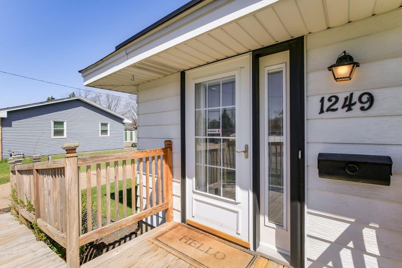 1249 Gary Dr, Saint Paul Park, MN 55071