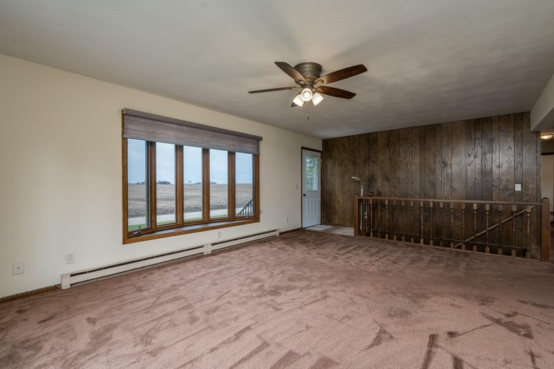 235 390th Ave, Janesville, MN 56048