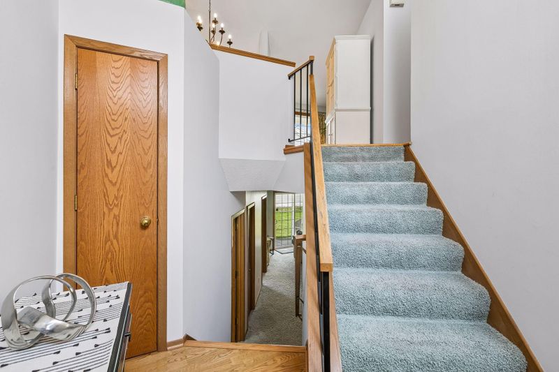 11077 Oregon Curve, Bloomington, MN 55438