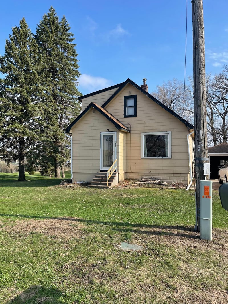 1804 10th Pl NE, Austin, MN 55912