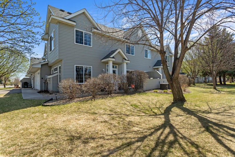 11011 Douglas Ln N, Champlin, MN 55316