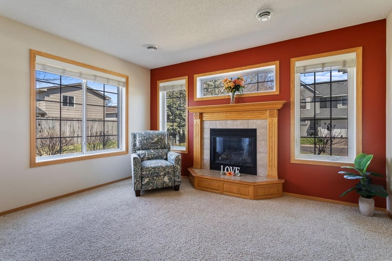 11011 Douglas Ln N, Champlin, MN 55316