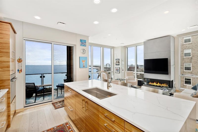 311 E Superior St #1006, Duluth, MN 55802