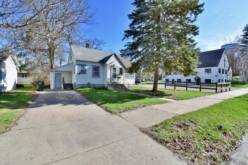 514 Central Ave, Long Prairie, MN 56347