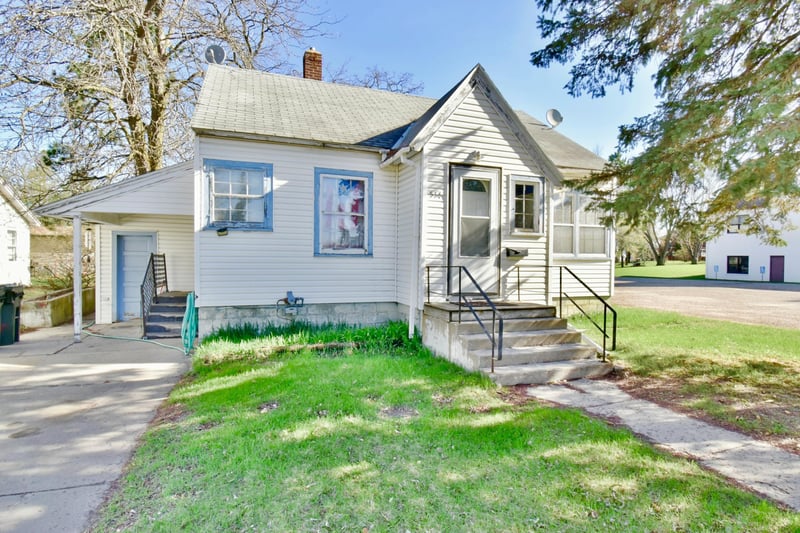 514 Central Ave, Long Prairie, MN 56347