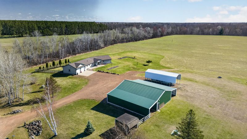 35842 Cloverdale Rd, Hinckley, MN 55037