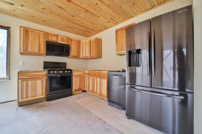 951 Swede Lake Trl SW, Backus, MN 56435