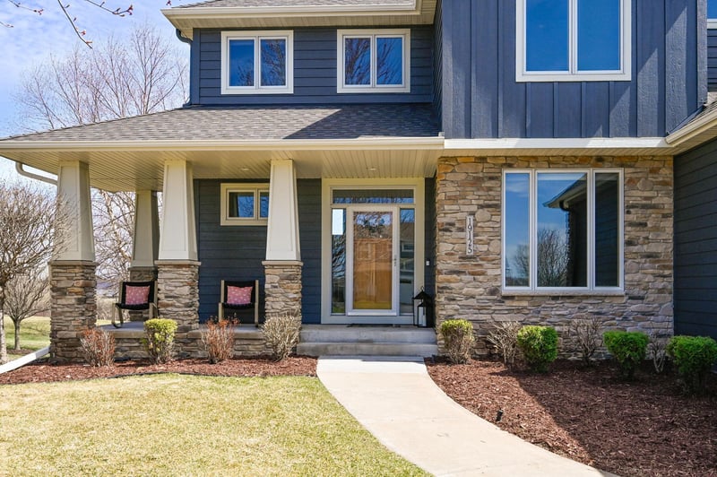 19125 Harmony Ave, Rogers, MN 55374