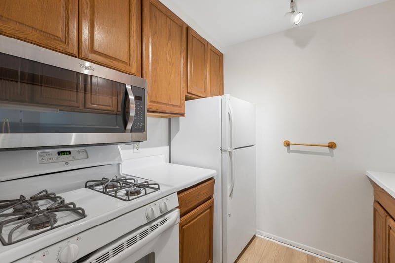 6650 Vernon Ave S #409, Edina, MN 55436