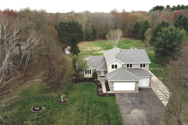 19566 Rochester St NE, Cedar, MN 55011
