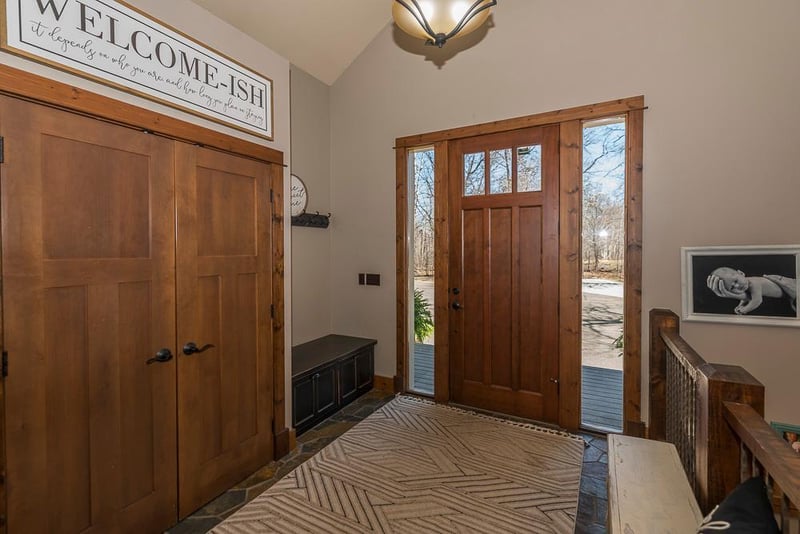 5044 Mary Allen Ln, Brainerd, MN 56401