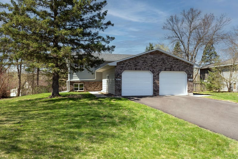 617 High Ridge Rd, River Falls, WI 54022