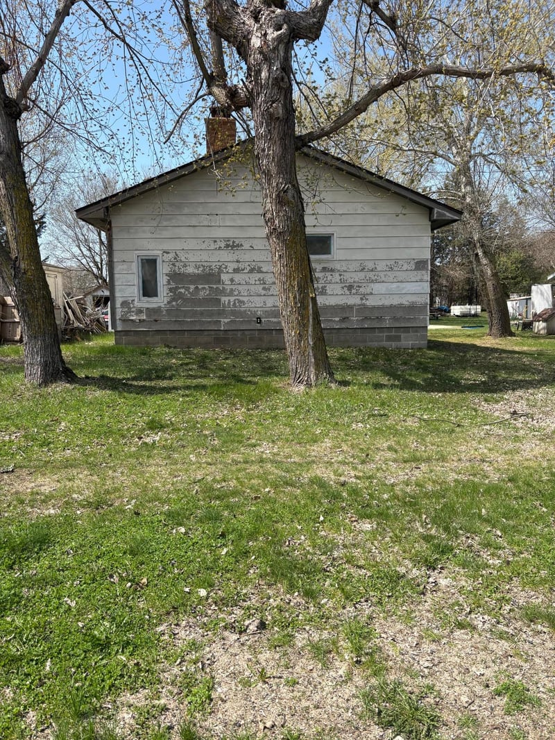 23478 Farwell Ave, Warsaw, MN 55087