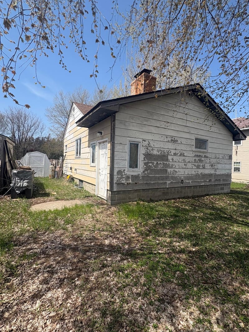 23478 Farwell Ave, Warsaw, MN 55087