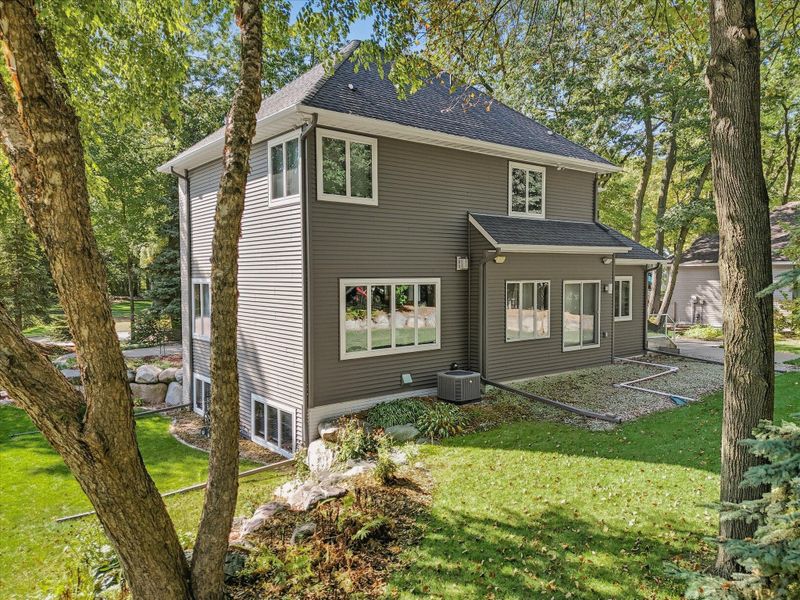 9550 Woodlawn Pl N, Champlin, MN 55316