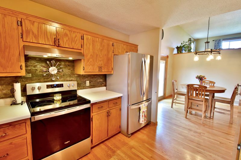 103 Kenneth Ln, Monticello, MN 55362