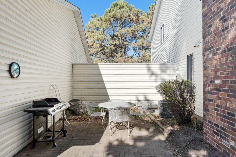 9307 73rd St S, Cottage Grove, MN 55016