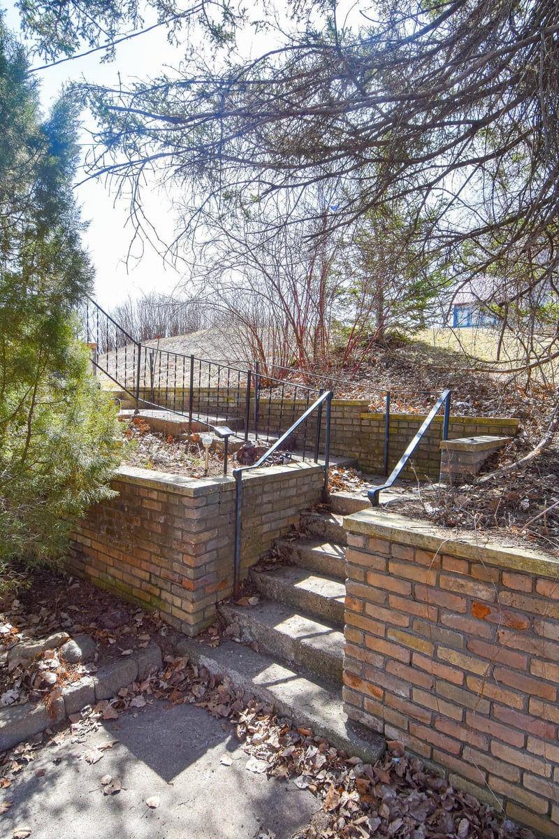 129 Bottineau Ave NE, Red Lake Falls, MN 56750