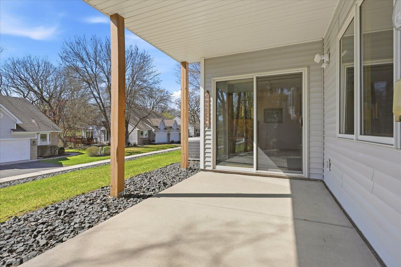 2709 Pine Ridge Dr, Anoka, MN 55303