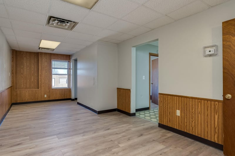 138 N Main St, Janesville, MN 56048
