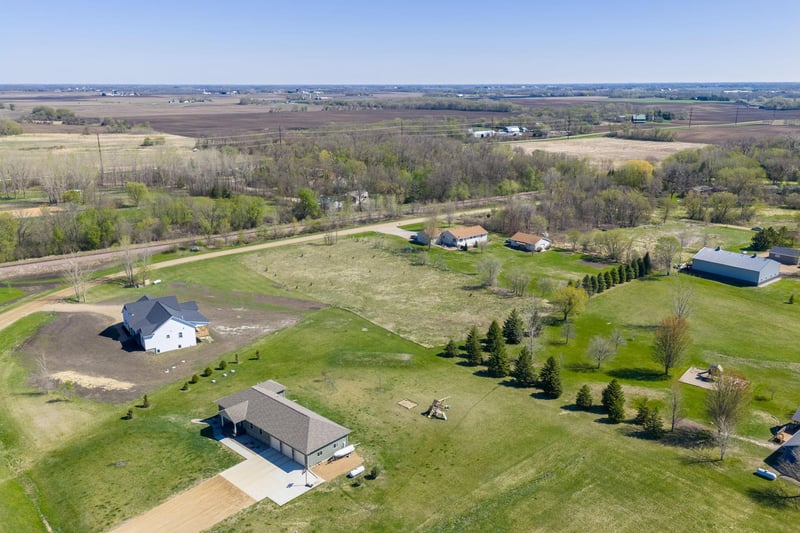 4690 108th Cir, Glencoe, MN 55336