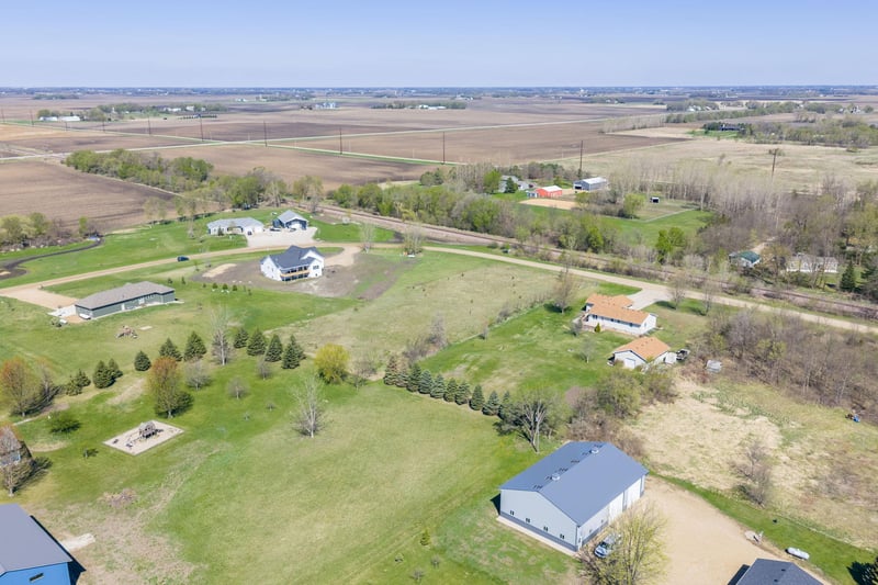 4690 108th Cir, Glencoe, MN 55336
